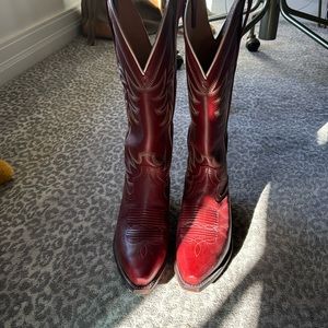 Tecovas The Annie in red